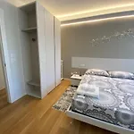 Hz+ Costantini 아파트 *