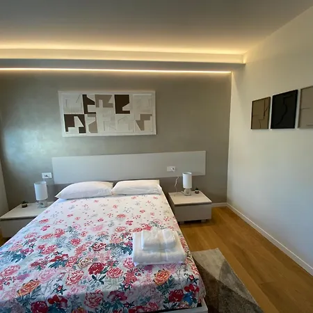 아파트 Hz+ Costantini 포르데노네