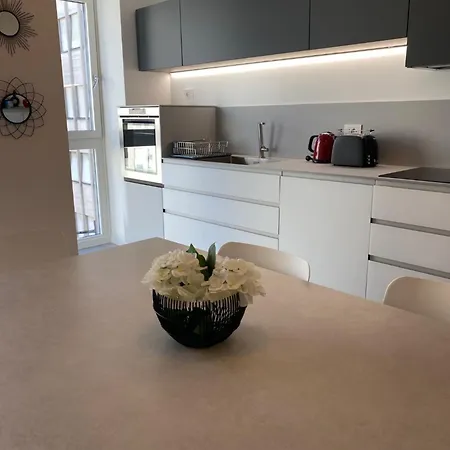 Hz+ Costantini Apartment Pordenone
